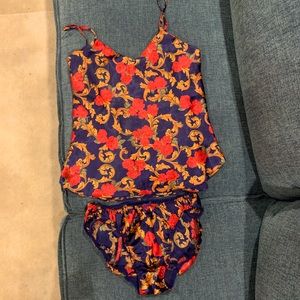 Beautiful lingerie set - never worn